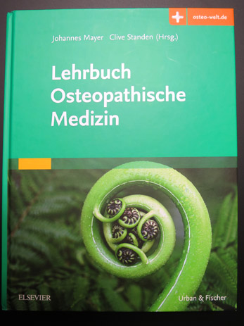 Co-Autor des Lehrbuchs Osteopathische Medizin